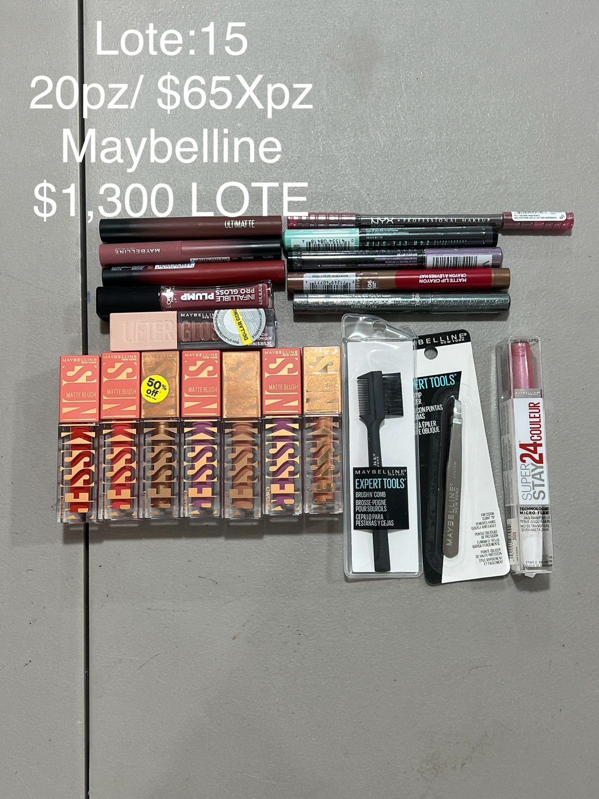 Lote #15 Maybelline – 20 Piezas de Maquillaje en Liquidación