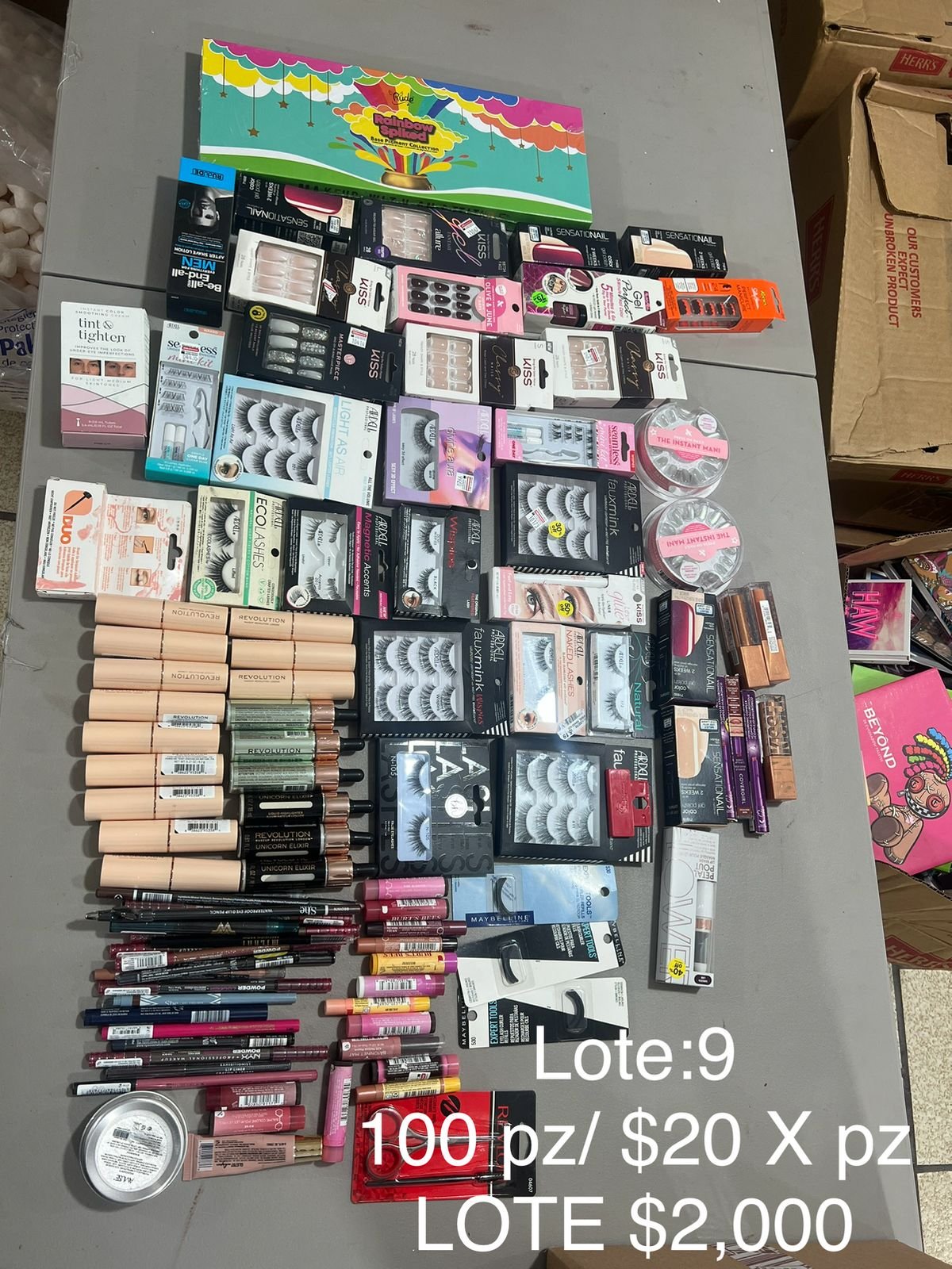 Lote #9 de Maquillaje y Accesorios de Belleza – 100 Piezas