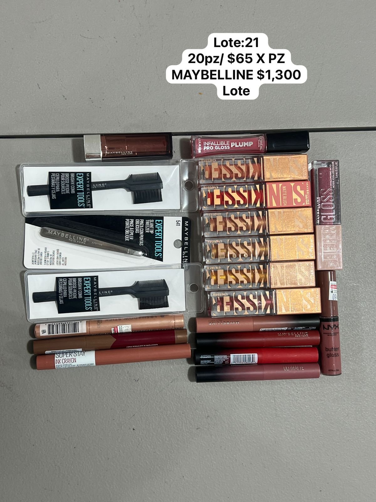 Lote #21 Maybelline y Maquillaje Surtido – 20 Piezas