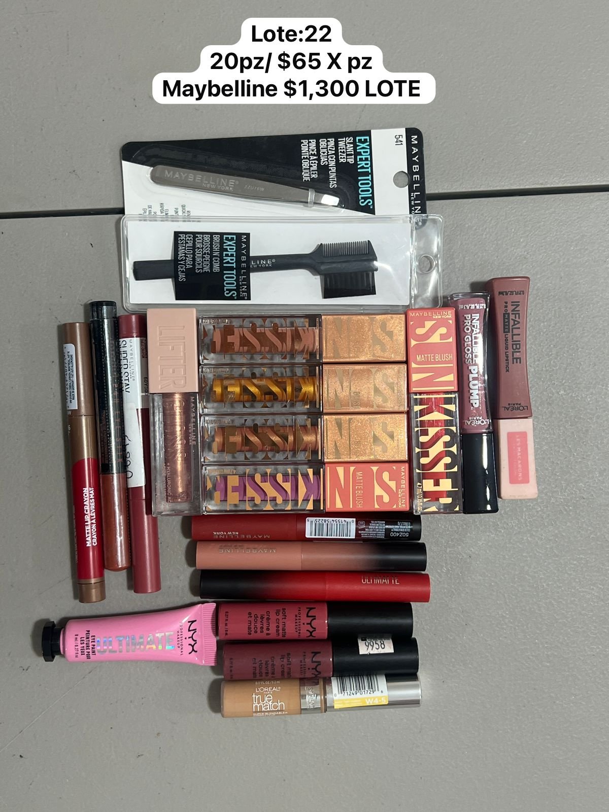 Lote #22 Maybelline y Maquillaje Surtido – 20 Piezas